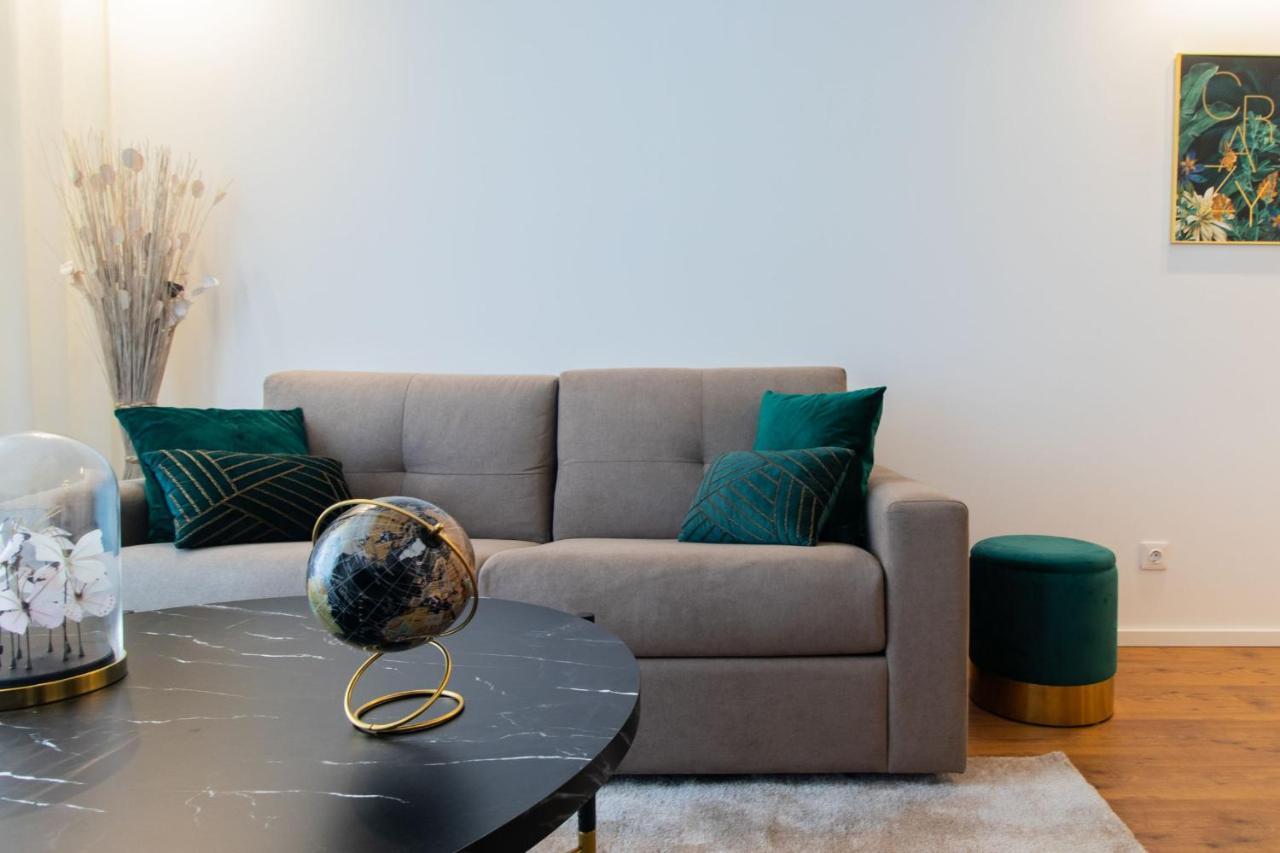 Stunning Apartment W/ Free Parking By Lovelystay Porto Exteriér fotografie