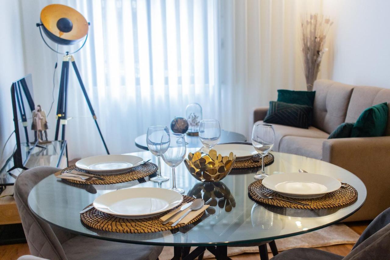 Stunning Apartment W/ Free Parking By Lovelystay Porto Exteriér fotografie
